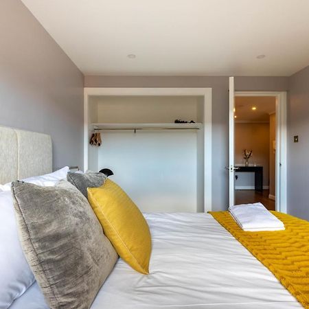 Stunning 1 Bed Merchant City Apartment With Parking Glasgow Eksteriør billede