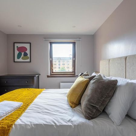 Stunning 1 Bed Merchant City Apartment With Parking Glasgow Eksteriør billede