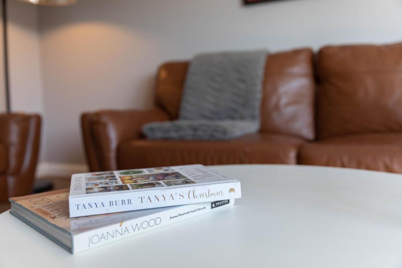 Stunning 1 Bed Merchant City Apartment With Parking Glasgow Eksteriør billede