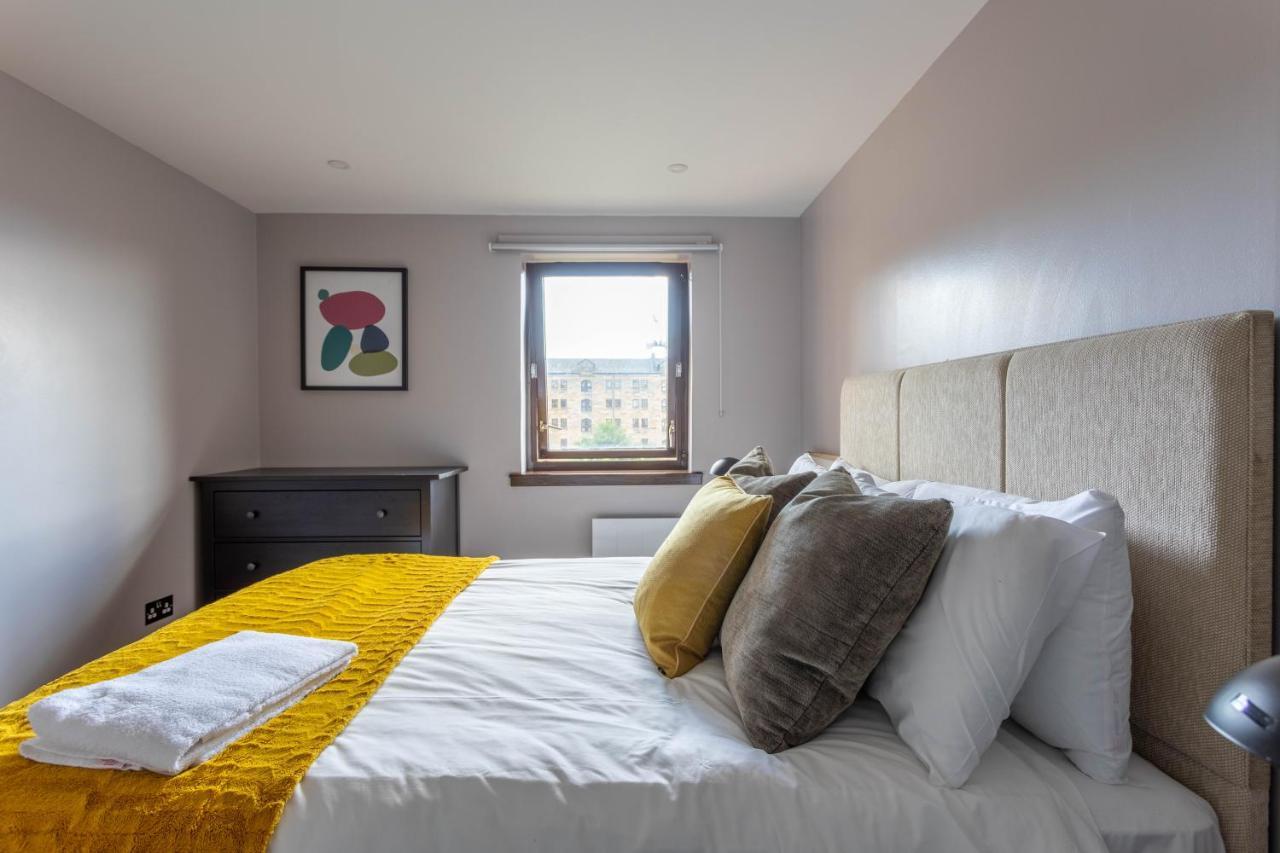 Stunning 1 Bed Merchant City Apartment With Parking Glasgow Eksteriør billede