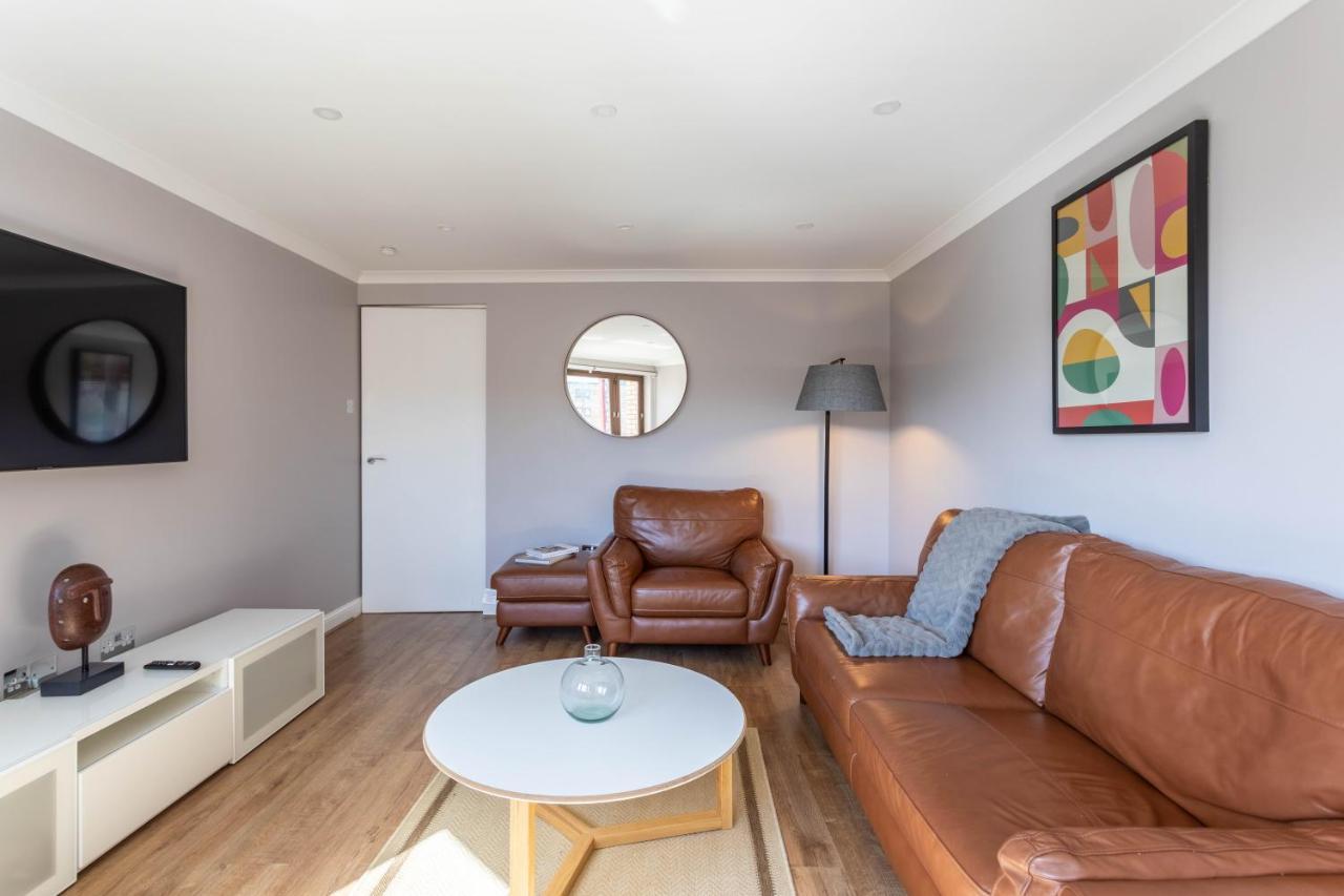 Stunning 1 Bed Merchant City Apartment With Parking Glasgow Eksteriør billede