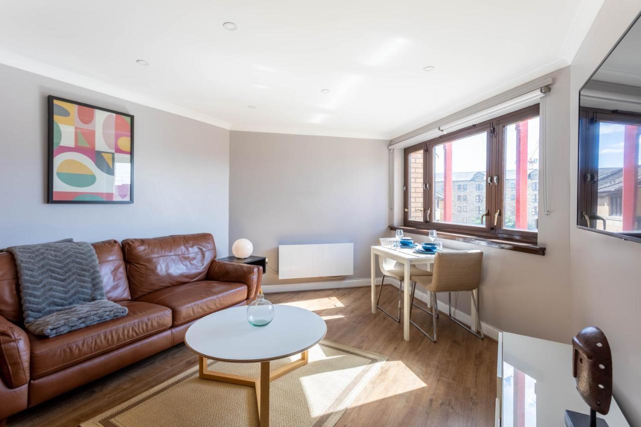 Stunning 1 Bed Merchant City Apartment With Parking Glasgow Eksteriør billede